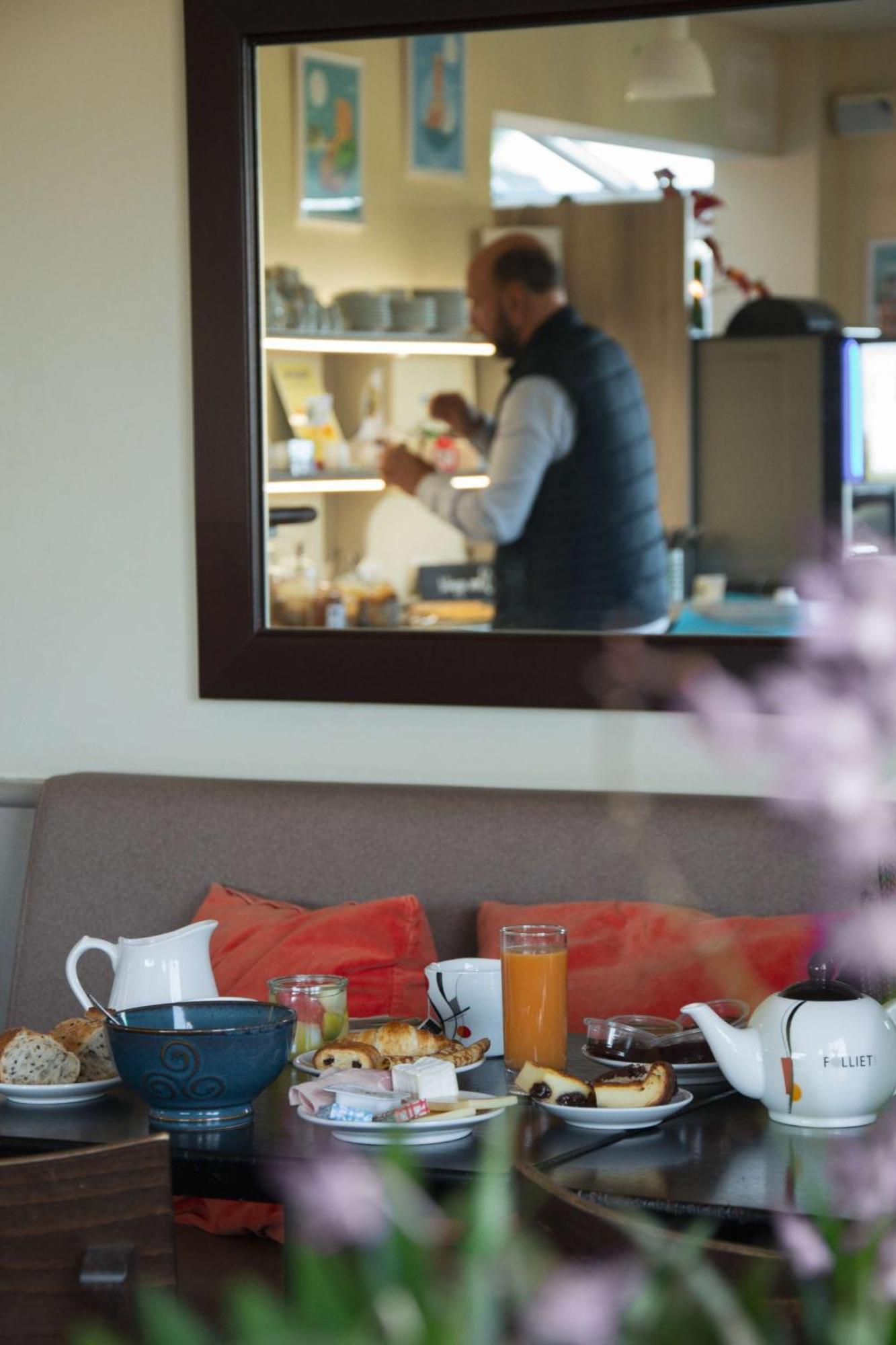 Brit Hotel Lannion-Perros Guirec Bagian luar foto