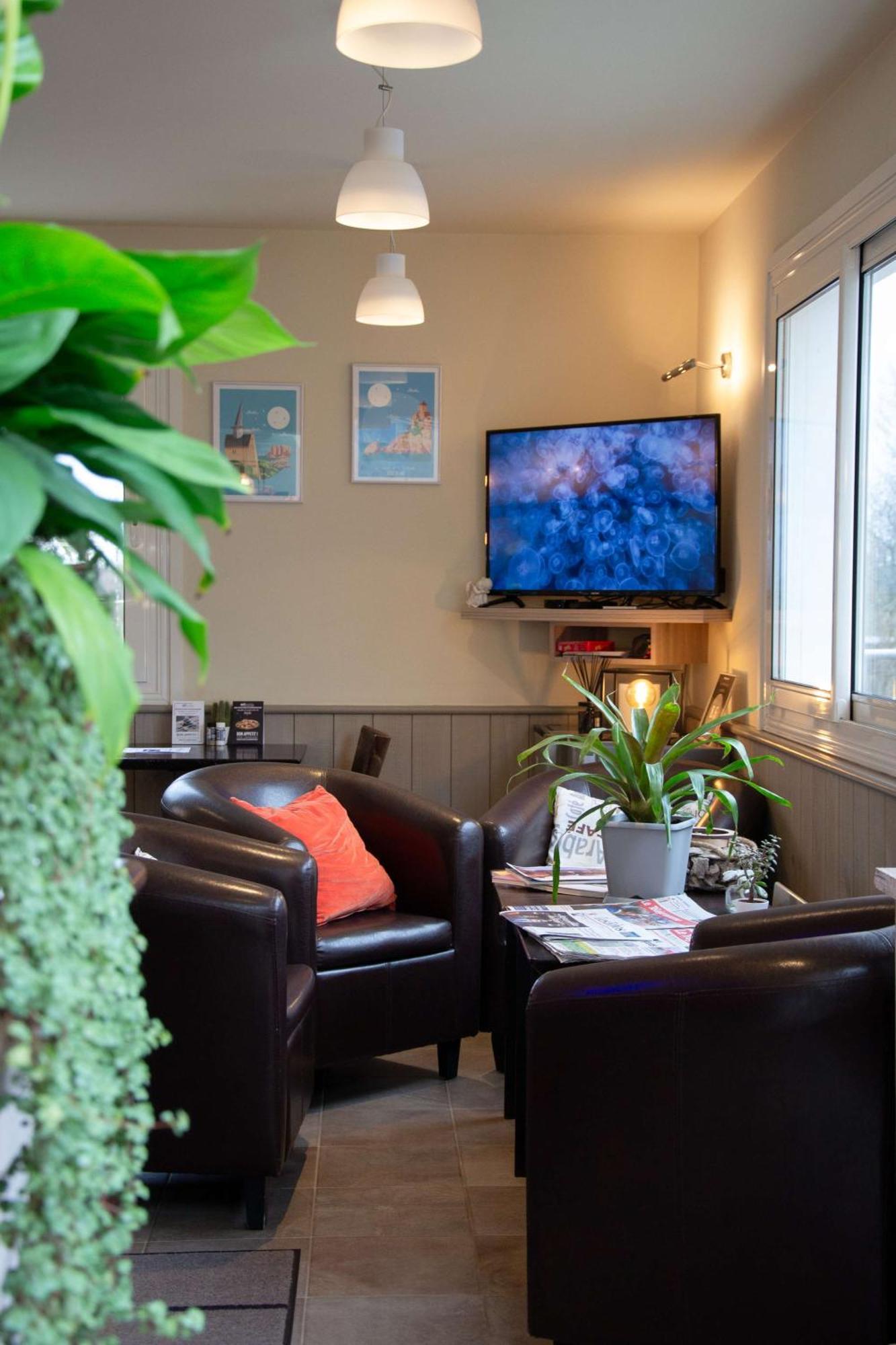 Brit Hotel Lannion-Perros Guirec Bagian luar foto