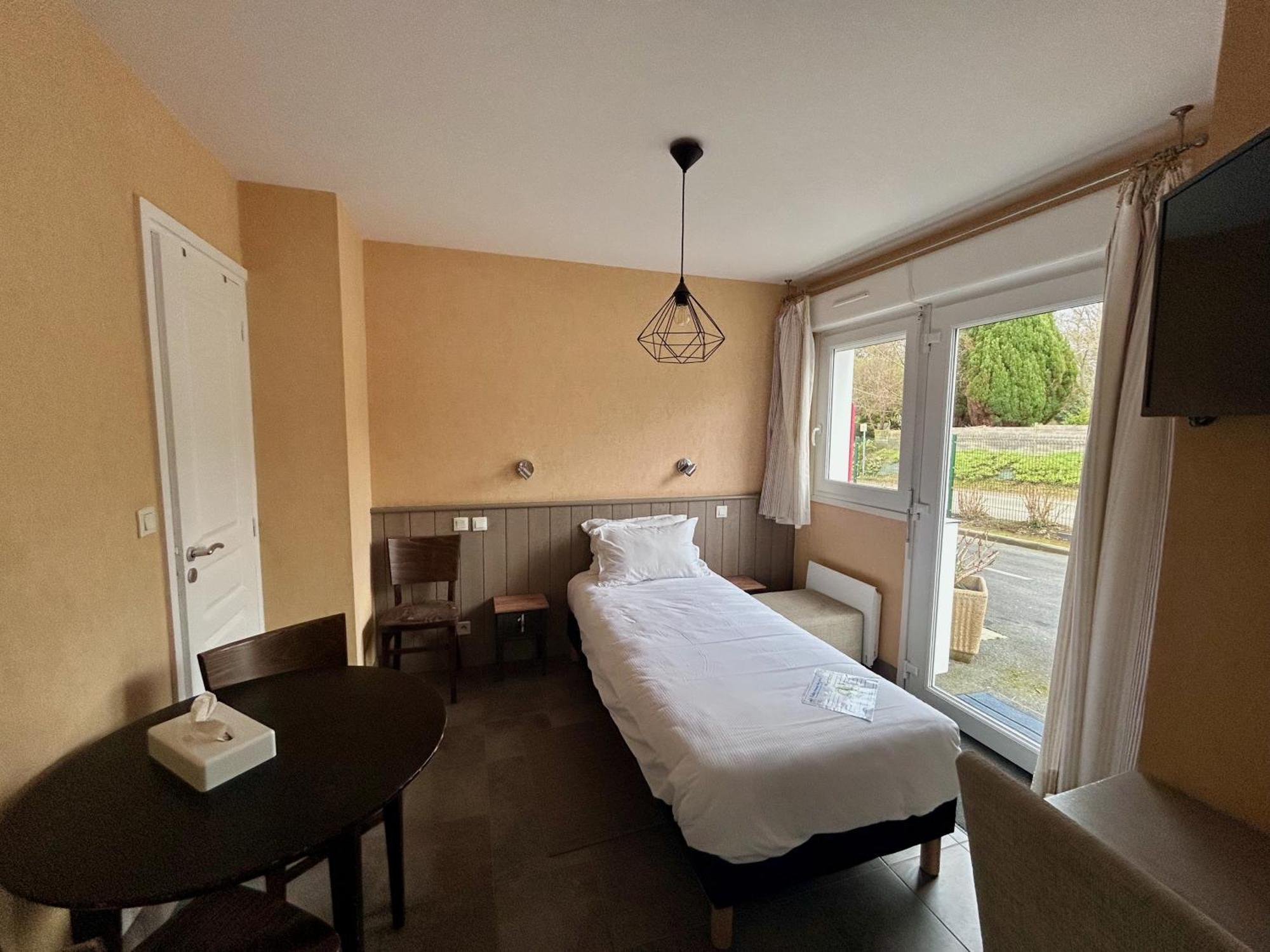 Brit Hotel Lannion-Perros Guirec Bagian luar foto