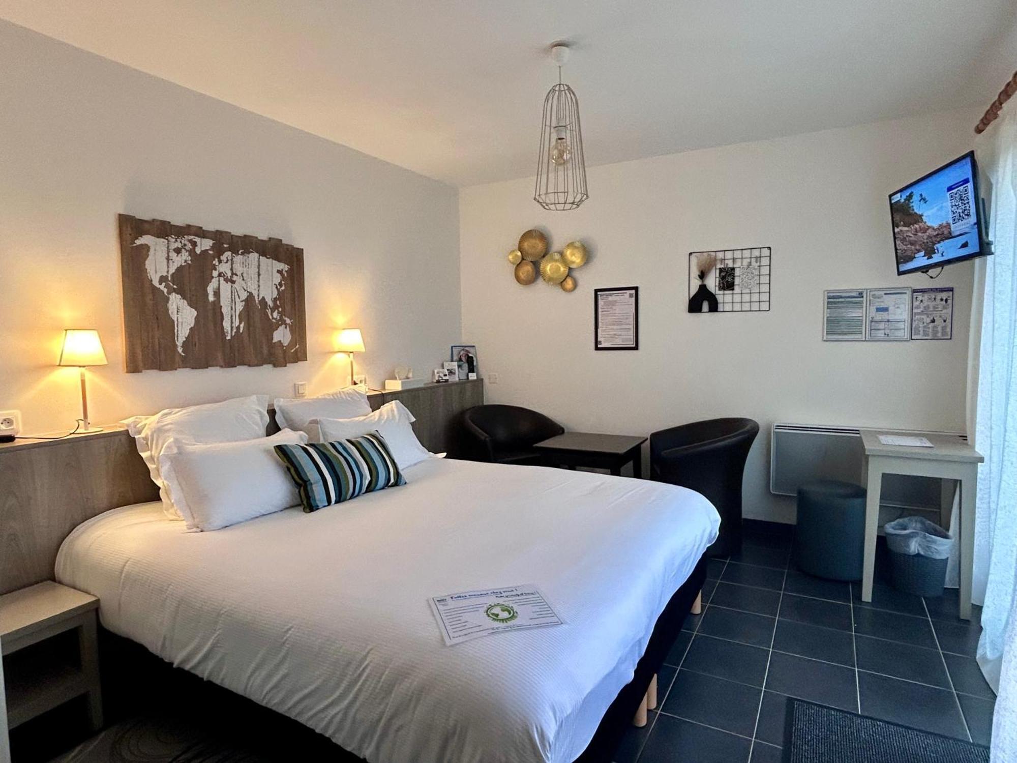 Brit Hotel Lannion-Perros Guirec Bagian luar foto